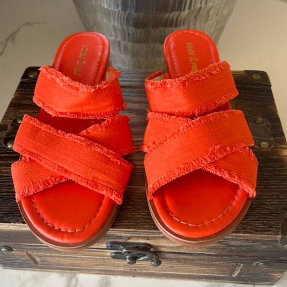 Violet & Red Primm Silver Wedge Sandals in Orange-Red - Picture 3 of 9